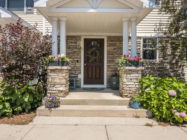 1477 Newport St Unit 2, Traverse City, MI 49686