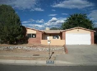7512 Saint Clair St NE, Albuquerque, NM 87109