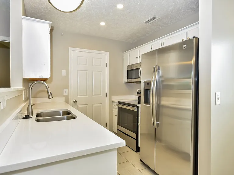 535 Wildwood Dr — Photo 7