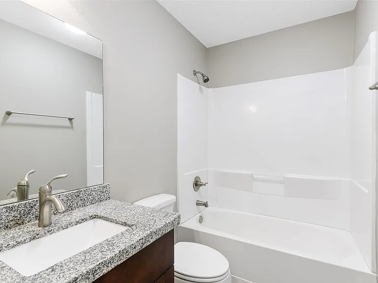 124 Artesian Way — Photo 18