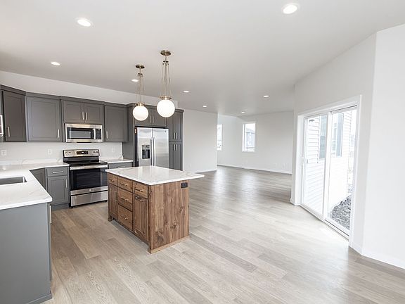 7th image of this home