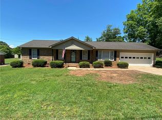 1302 Briarcliff Rd, Shelby, NC 28152