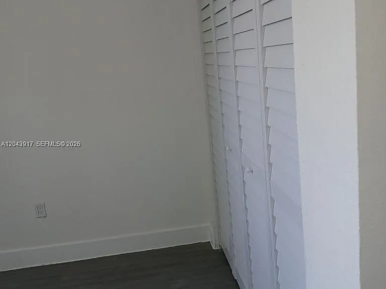 1003 SW 15th Ave #6 — Photo 1