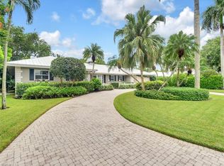 370 Wedge Dr, Naples, FL 34103