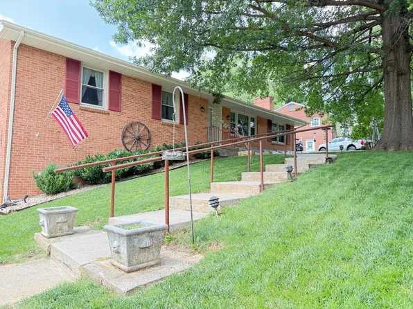 55 Oxford Cir, Daleville, VA 24083