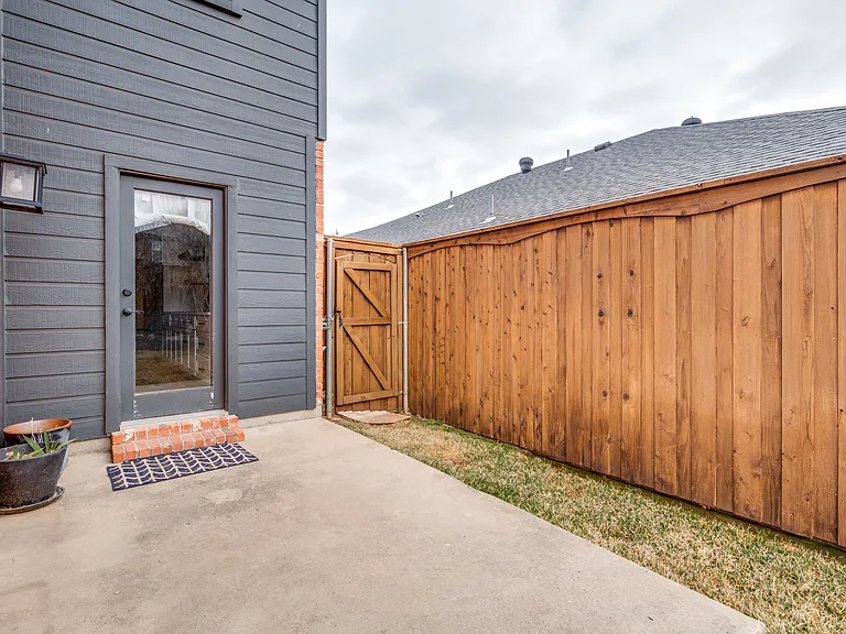 14513 Logan Springs Dr — Photo 25