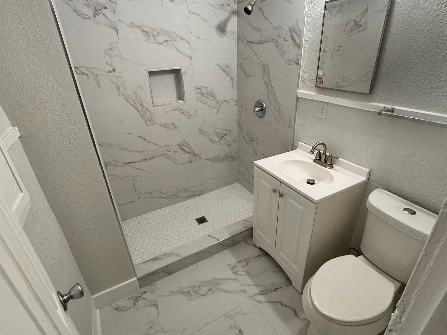 3 bed, 1612 sqft, $1,295 — Photo 2