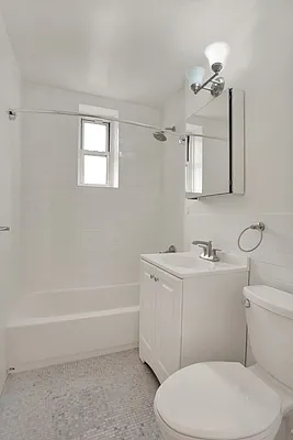 Rented by Living New York | media 8