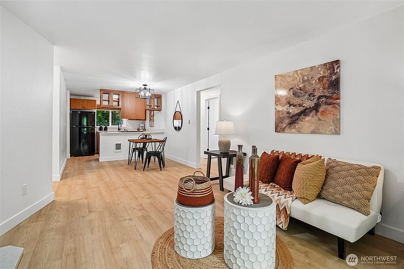 3rd image of 14210 NE 181st Place #M103
