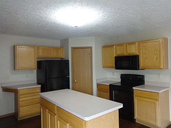 2nd image of 5950 Paron Pl