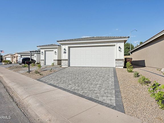 2nd image of 2301 N Shannon Way