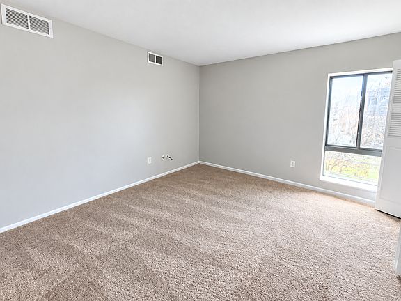 5th image of 5050 Doyle Rd #301