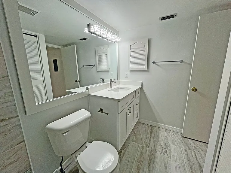 4207 Winding Moss Trl #208 — Photo 15