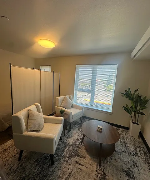 Nichols Court Apartments — Photo 57