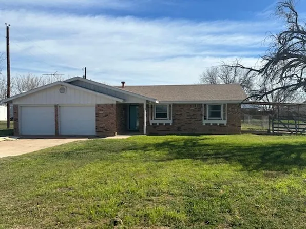 345 4th St, Hawley, TX 79525