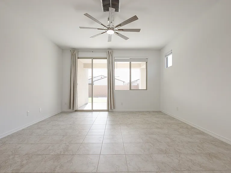 16805 W Shangri La Rd — Photo 13