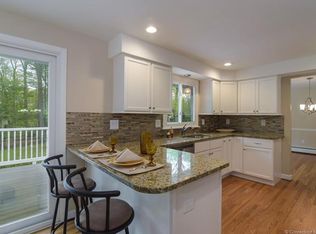 67 Oakwood Dr, South Windsor, CT 06074