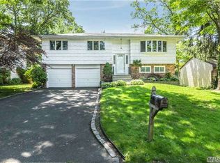54 Teed St, Huntington Station, NY