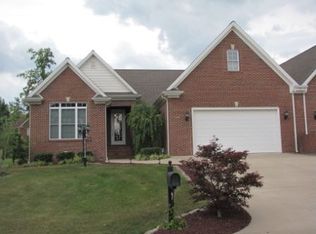 1324 Pillar Chase, Paducah, KY 42001