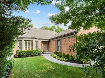 28 Warrington Dr, Lake Bluff, IL, 60044