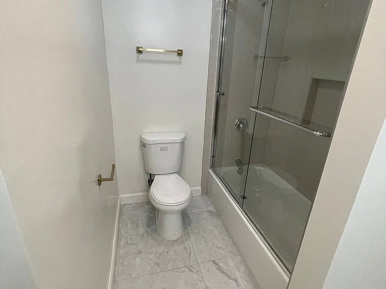 833 S Bedford St #202 — Photo 20