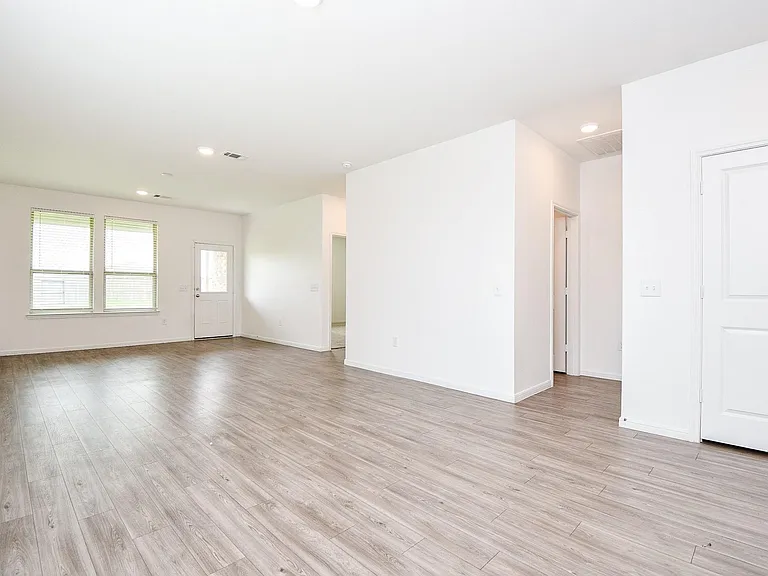 21158 Coral Blossom Ln — Photo 4