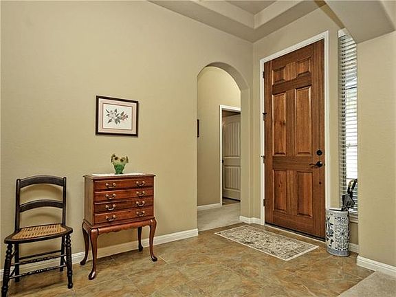 5th image of 208 Drury Ln