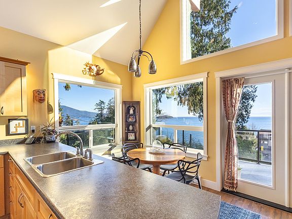 5th image of 1051 Gower Point Rd