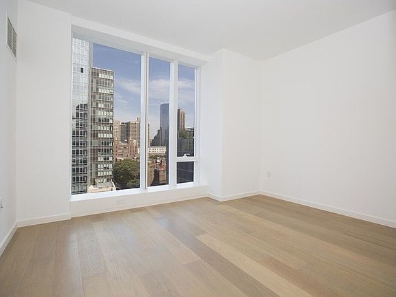 5th image of 1 W End Ave #10C