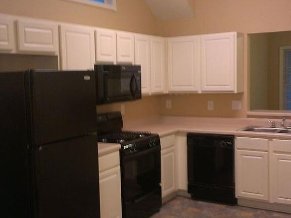 New Kitchen and Appliances