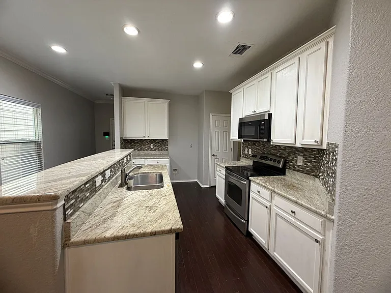 13104 Brook Arbor — Photo 4