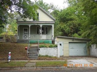 619 E Edgewater St, Portage, WI 53901