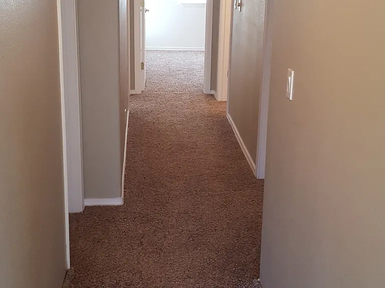 NW Cedar St — Photo 9
