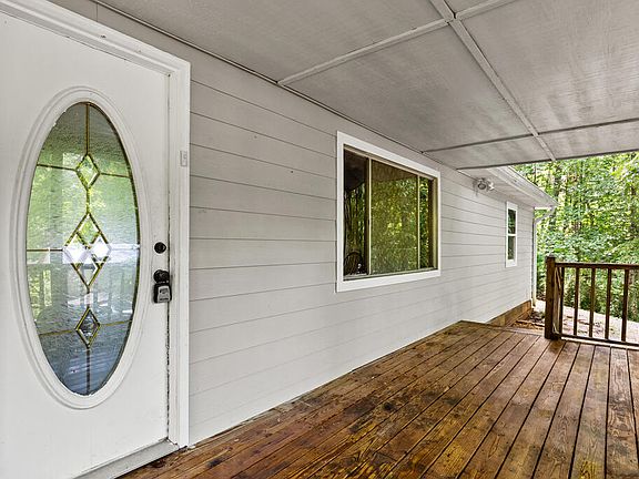 4th image of 70 Hibiscus Ln