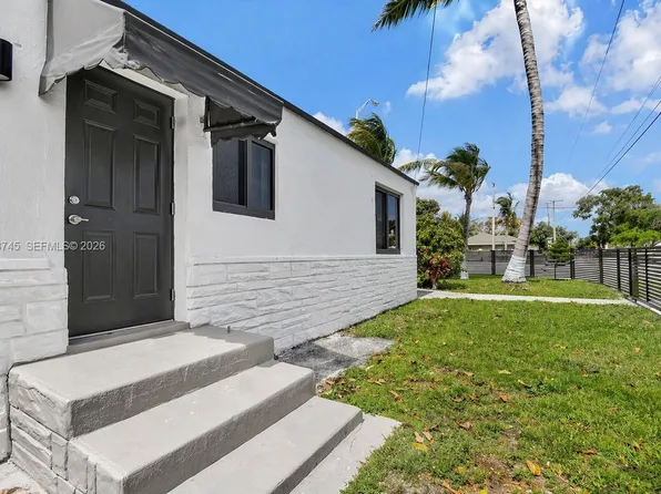 1102 NW 103rd St #1, Miami, FL 33150