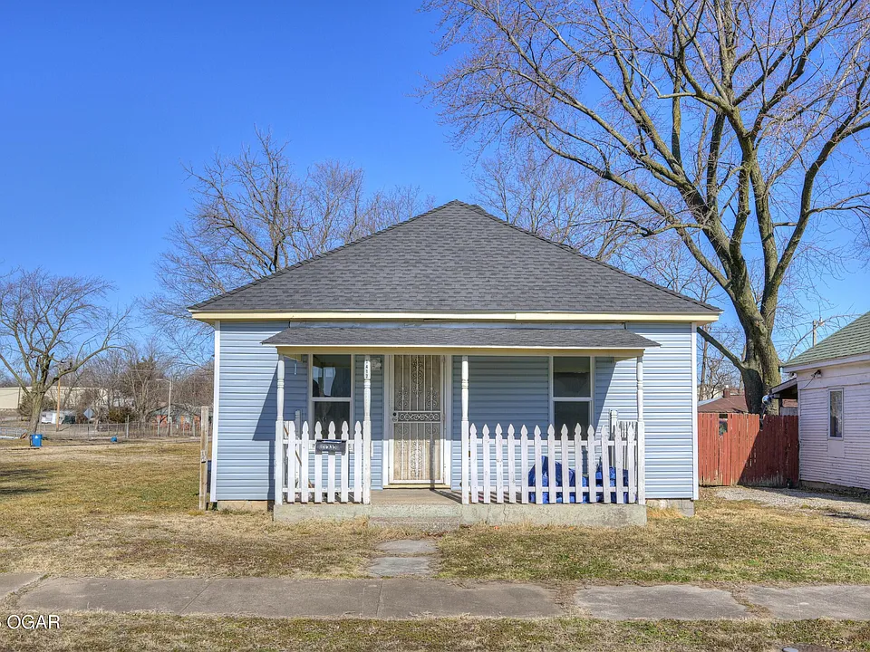 1417 W A St