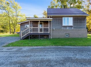 177 Celia Dr, Fombell, PA 16123
