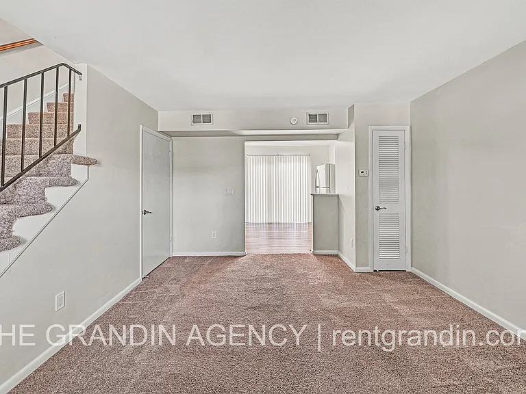 2153 Mulberry St — Photo 6
