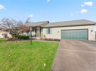 5328 N Beacon Dr, Youngstown, OH
