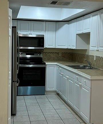 4th image of 621 Gerald Ave