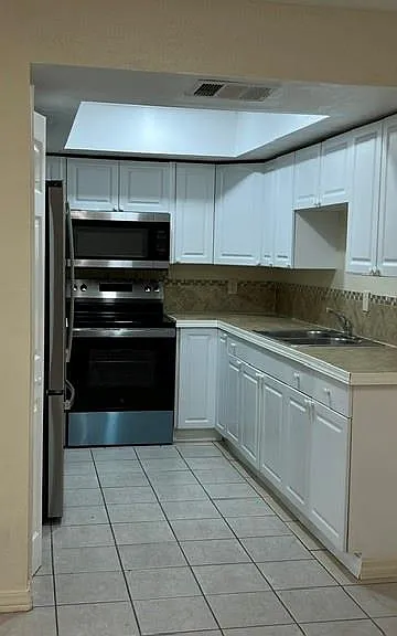 621 Gerald Ave — Photo 4