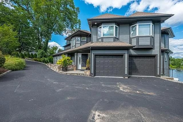 20 Shore Rd — Photo 94