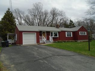 98 Beechwood Rd, Holden, MA 01520