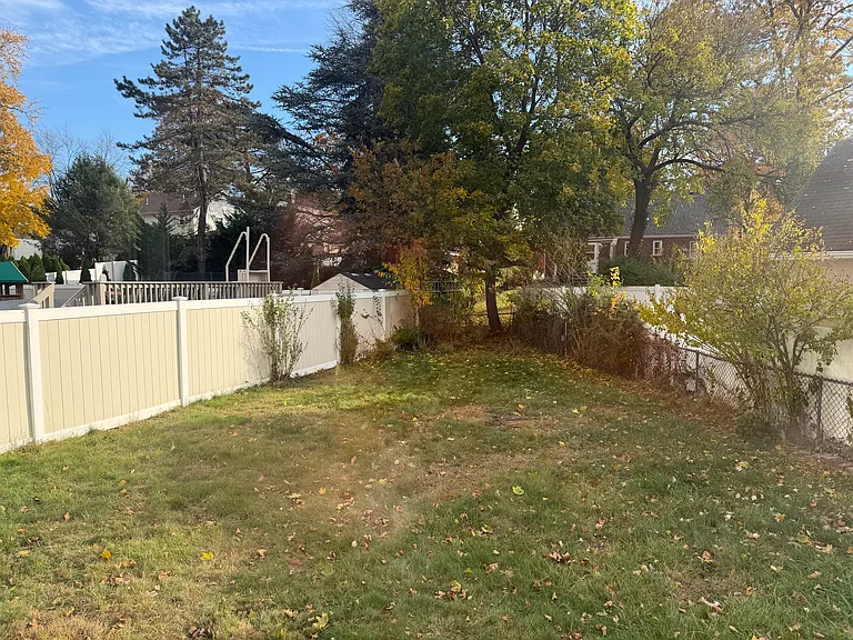 37 Revere Dr — Photo 15