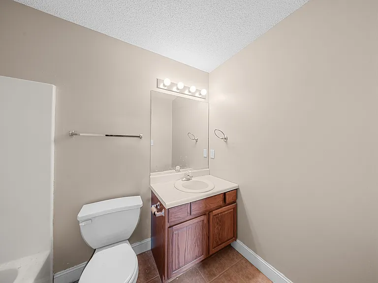 346 Hawthorne Oaks Way — Photo 10