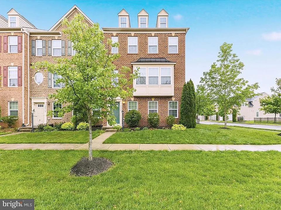 25707 Bishop Grove Ter