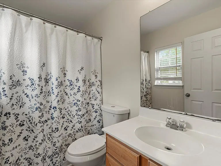 12 Torrey Ln — Photo 13