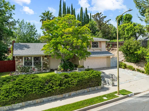 8311 Jason Ave, Canoga Park, CA 91304
