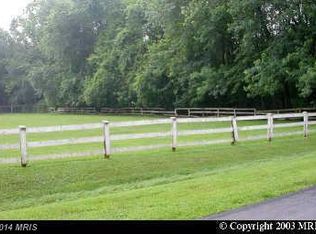 10011 Chapel Rd, Potomac, MD 20854