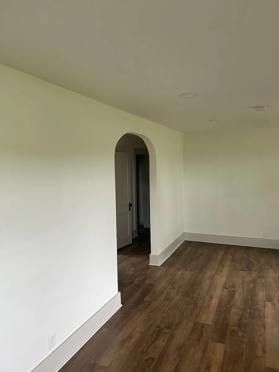 Building Photo - 1042 W 400 S